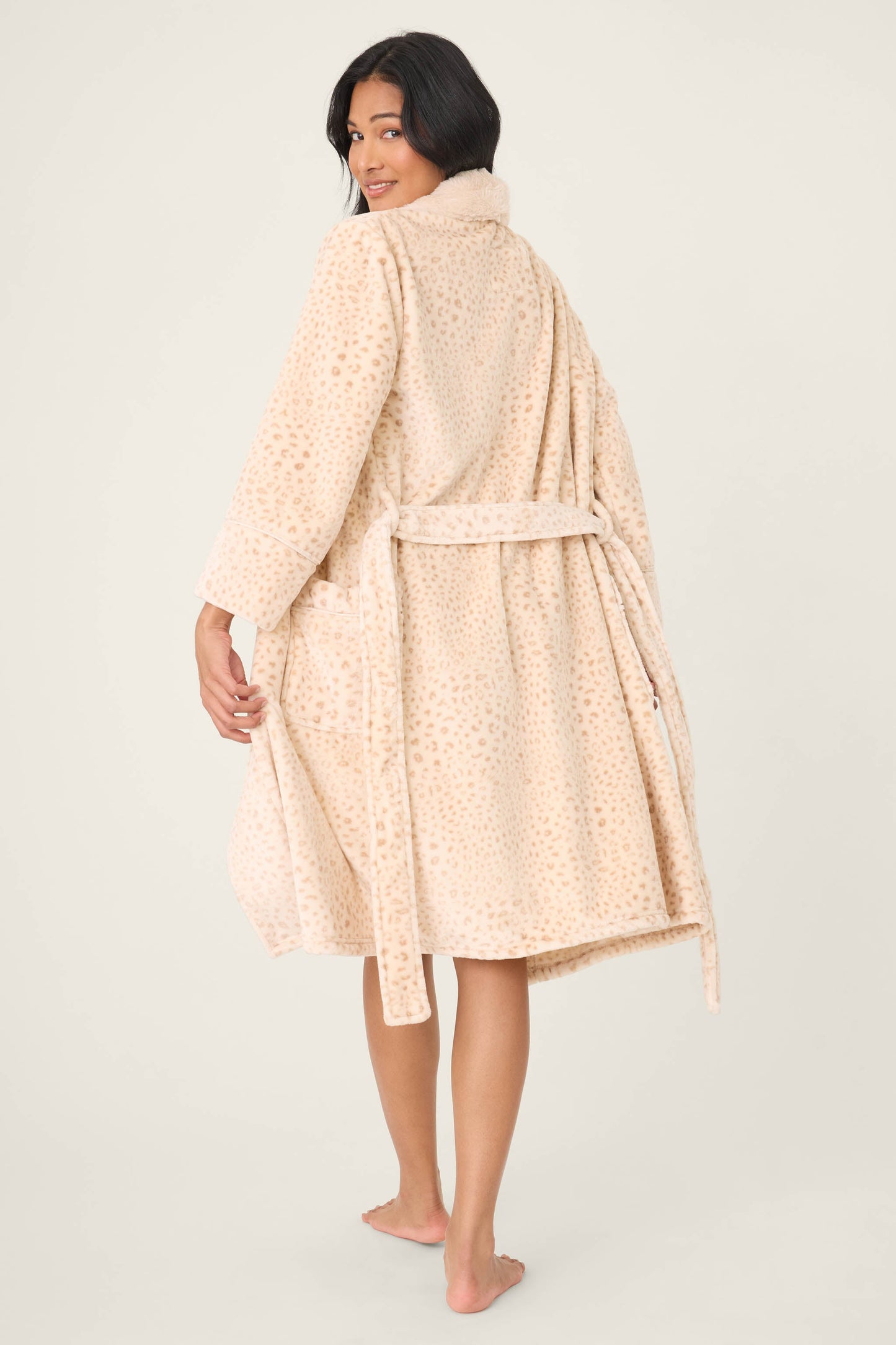 Luxe Plush Leopard Print Robe